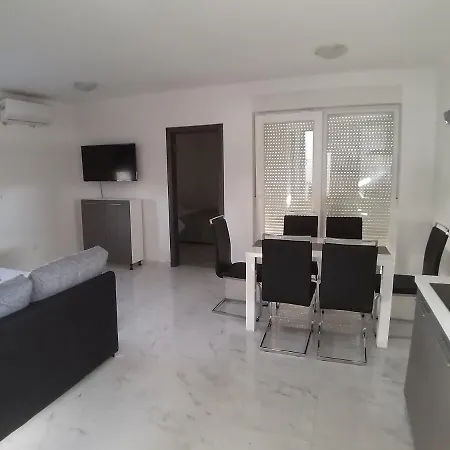 With A Parking Space Pirovac, Sibenik - 17653 Apartment *